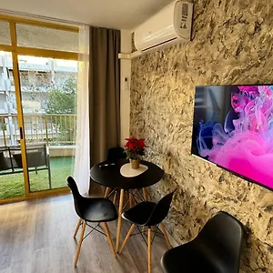 Inter2: New Self-check-in With Garage Apartment